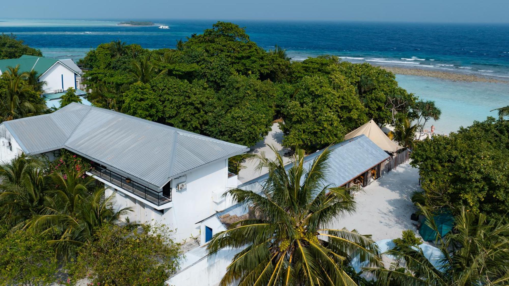 Tranquila Beach Hotel Rasdhoo Esterno foto