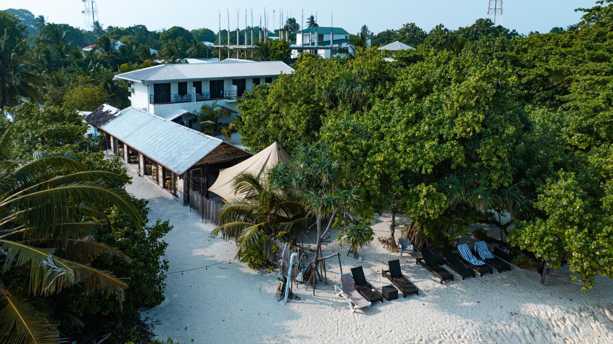 Tranquila Beach Hotel Rasdhoo Esterno foto