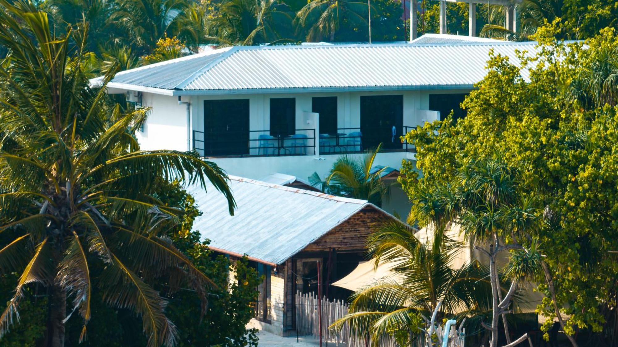 Tranquila Beach Hotel Rasdhoo Esterno foto