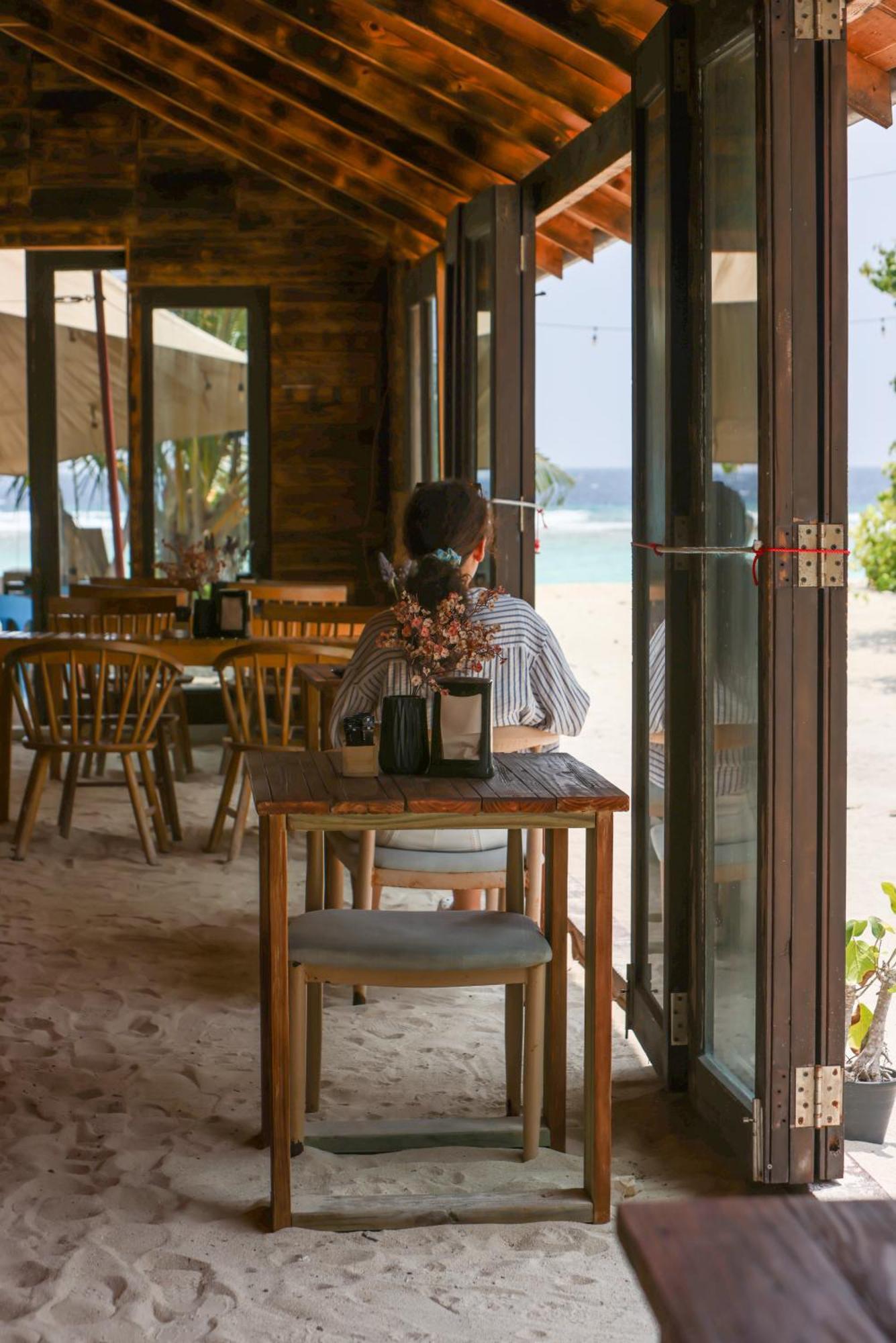 Tranquila Beach Hotel Rasdhoo Esterno foto