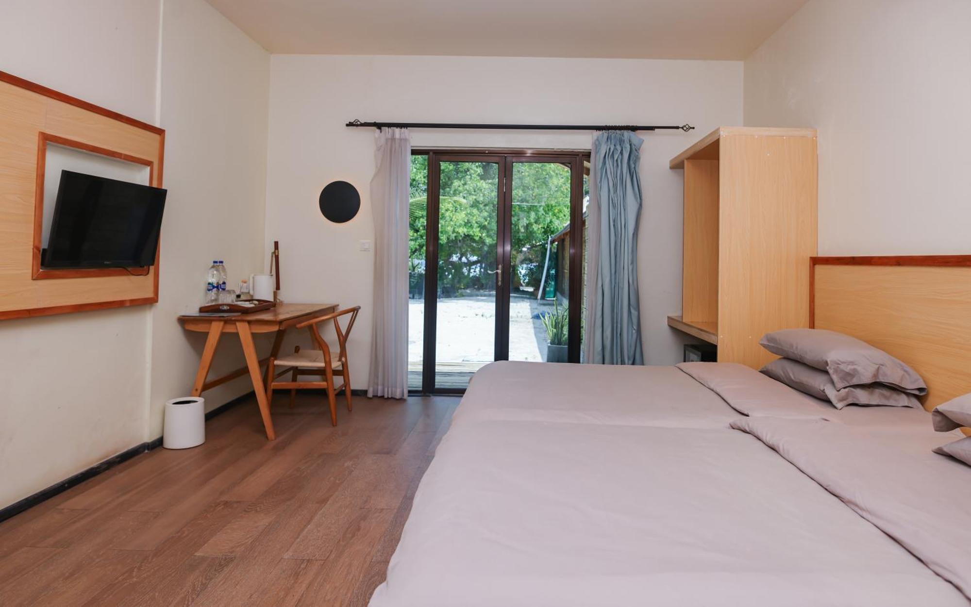 Tranquila Beach Hotel Rasdhoo Esterno foto